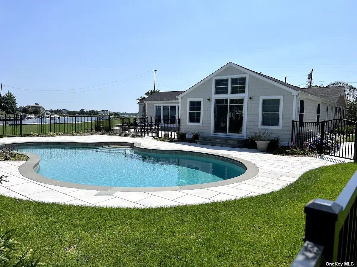 Single Family Peconic  Suffolk, NY 11946, MLS-3513349-28