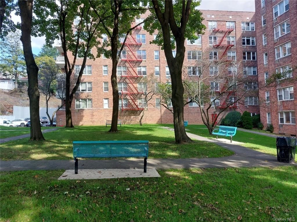 Coop Bronx River  Westchester, NY 10704, MLS-H6273057-3