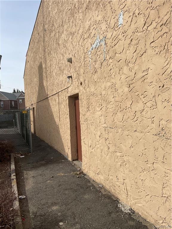 Commercial Lease Yonkers  Westchester, NY 10704, MLS-H6233080-3