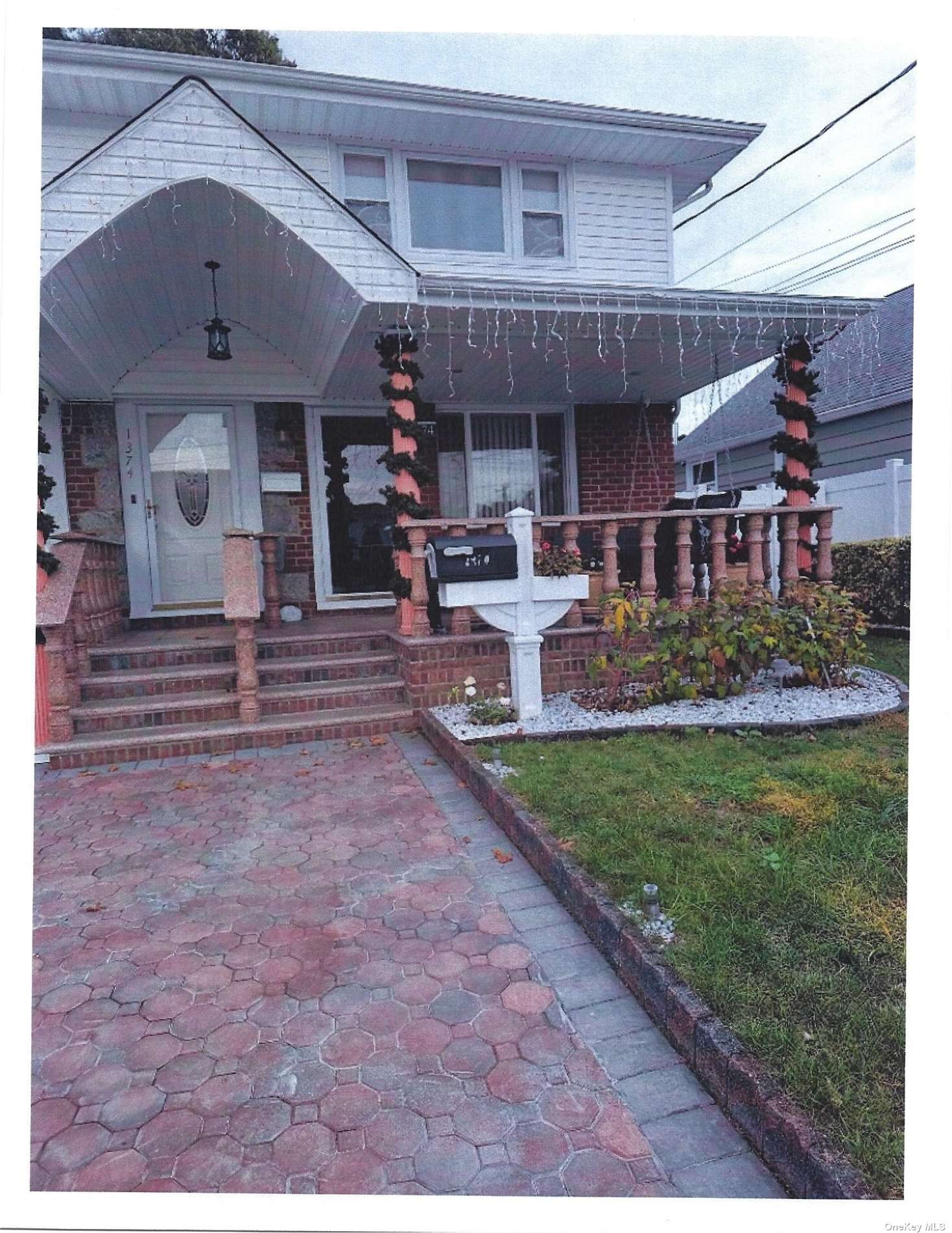 Three Family A  Nassau, NY 11003, MLS-3514088-3