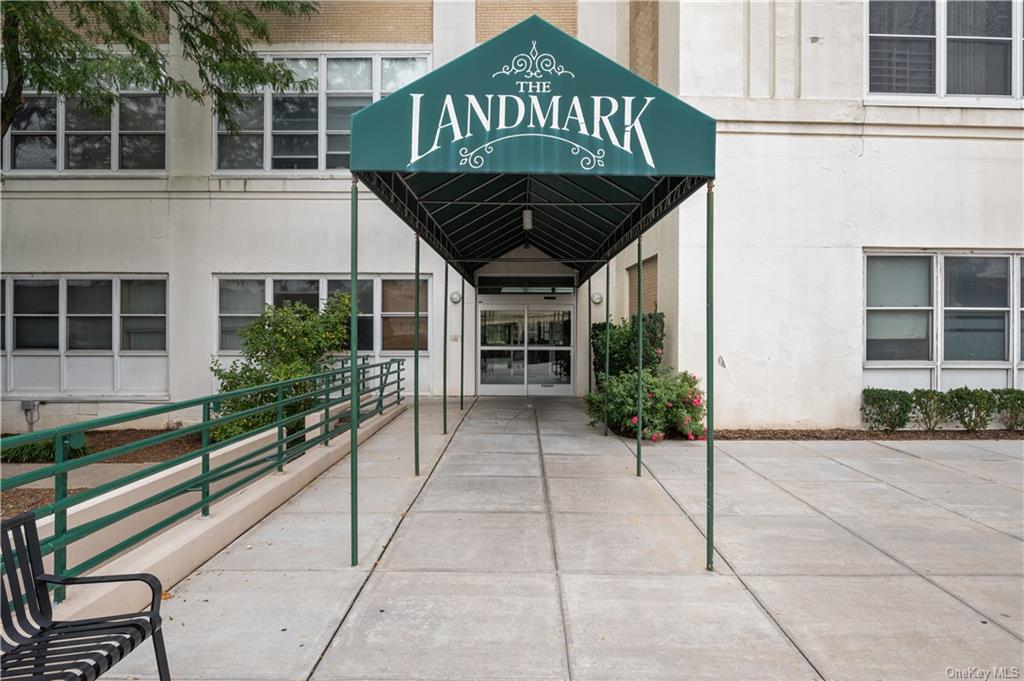 Condo Landmark  Westchester, NY 10573, MLS-H6268091-3