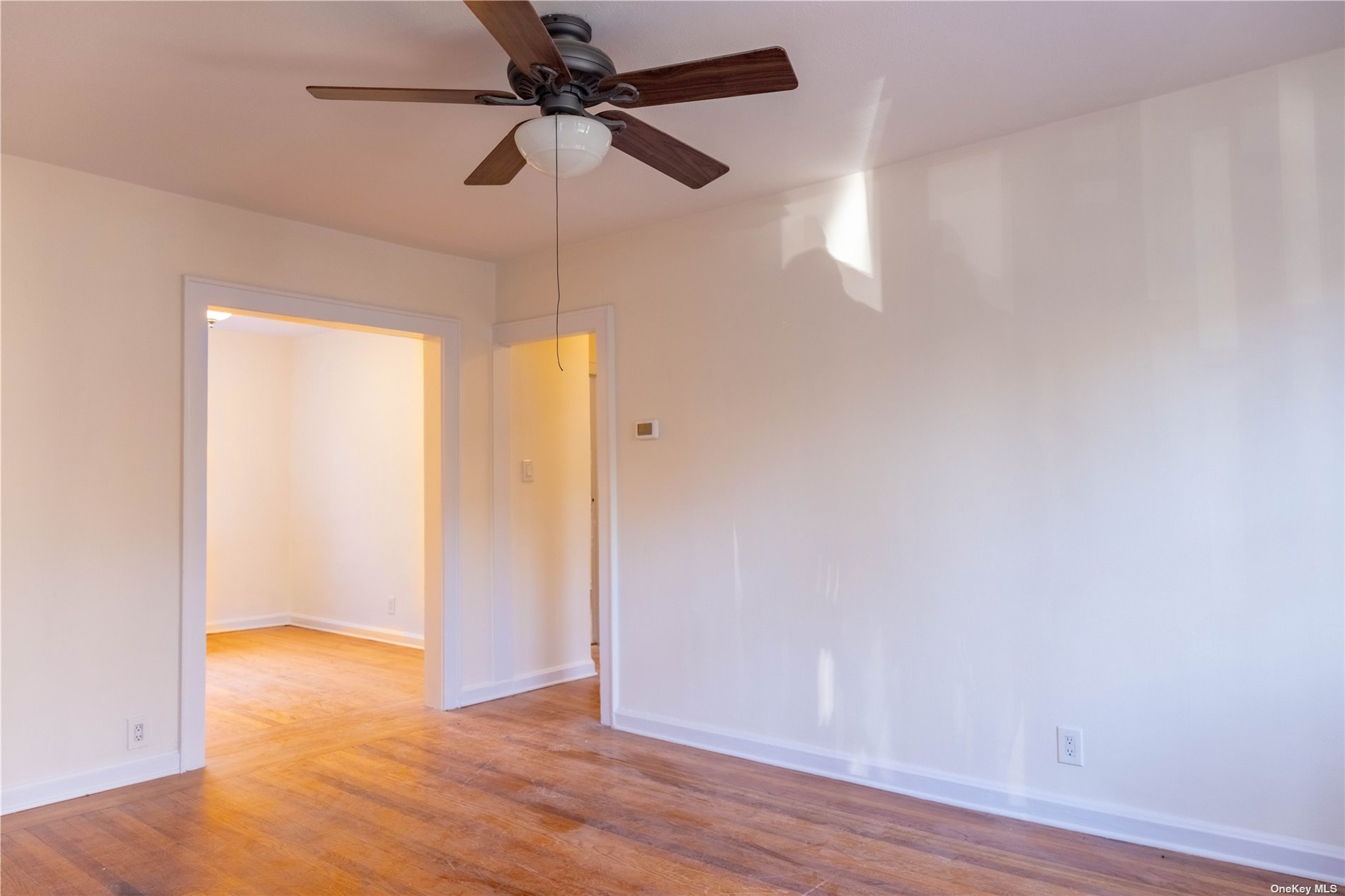 Apartment 46th Street  Queens, NY 11104, MLS-3519096-3