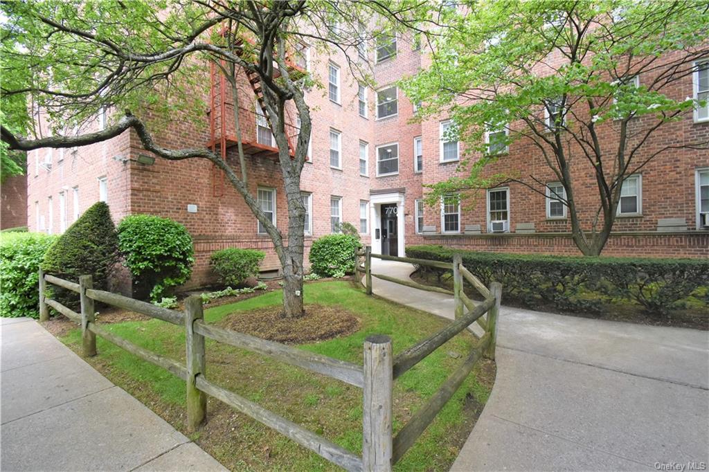 Coop Bronx River  Westchester, NY 10708, MLS-H6247109-3