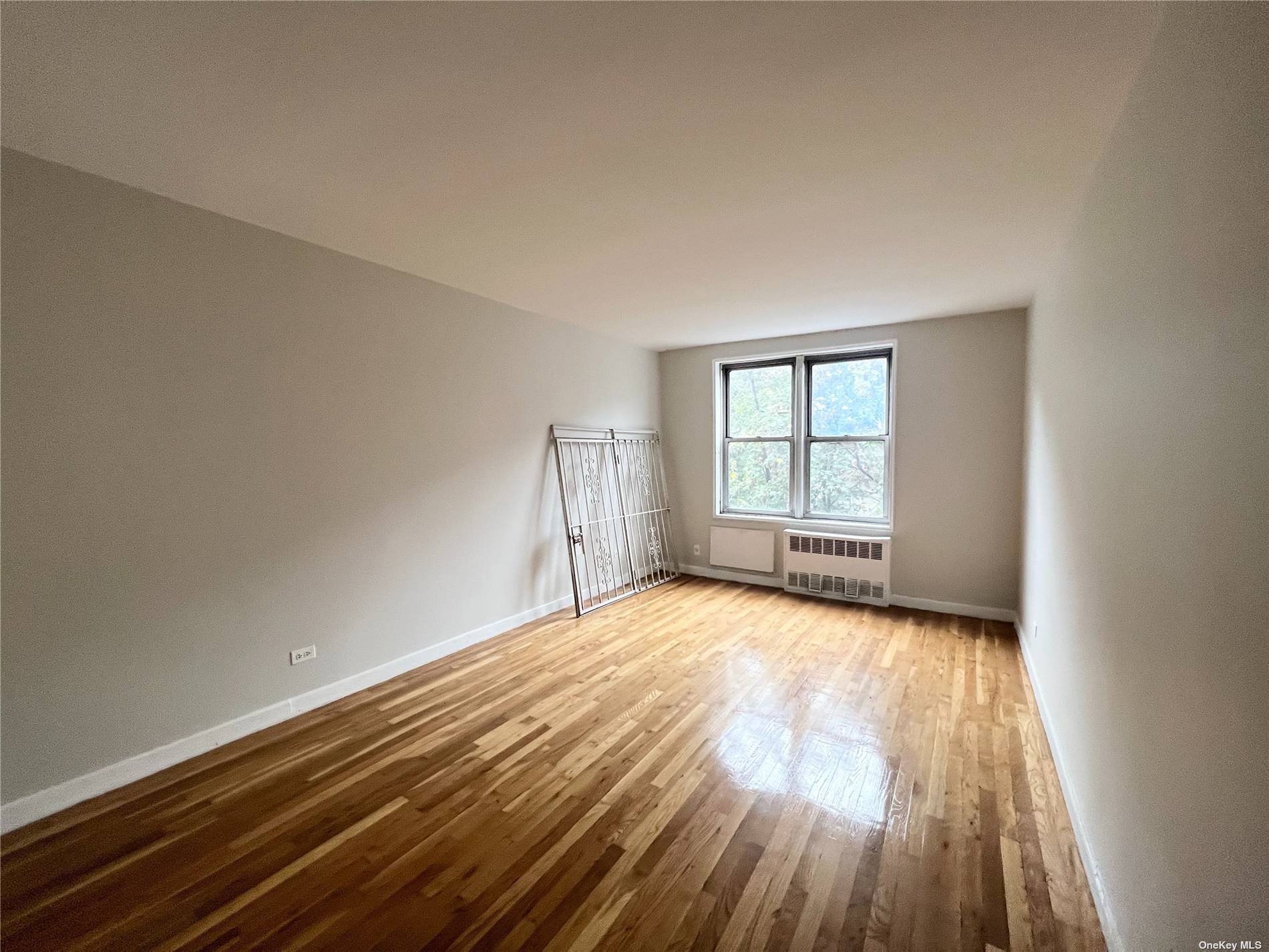 Coop Roosevelt Ave  Queens, NY 11354, MLS-3514120-3