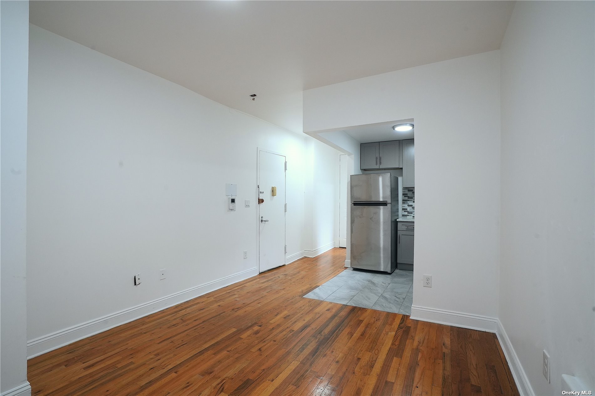 Apartment 10th  Manhattan, NY 10009, MLS-3498131-3