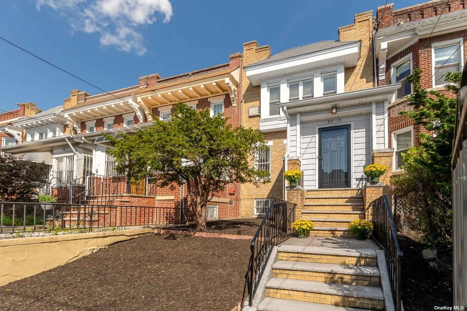 Single Family Ditmars  Queens, NY 11105, MLS-3511134-3