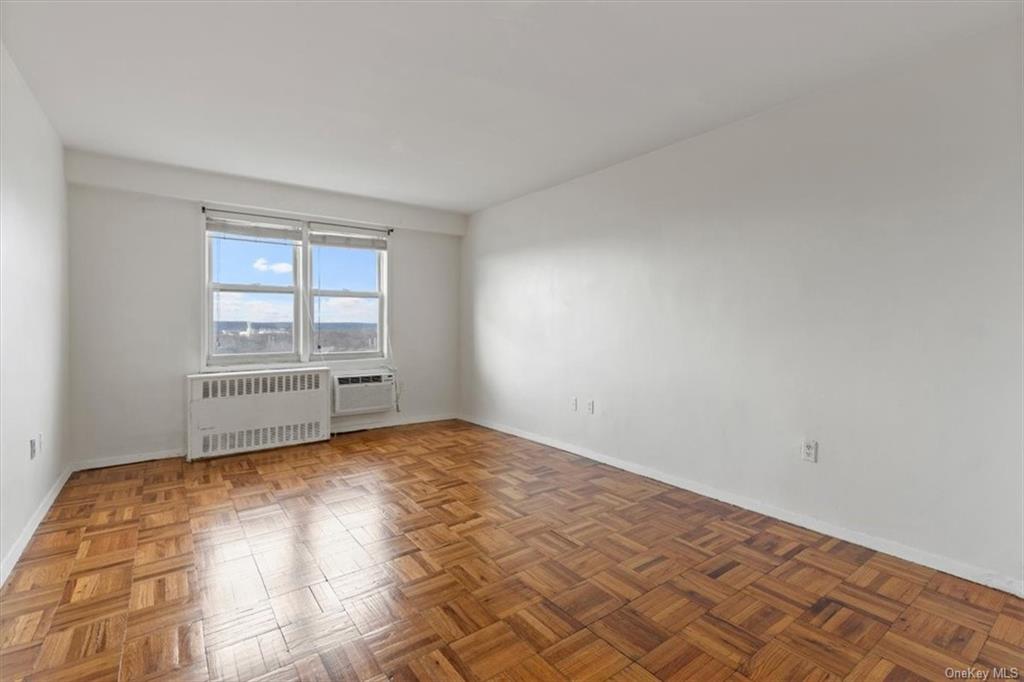 Coop Central Park  Westchester, NY 10710, MLS-H6236174-3