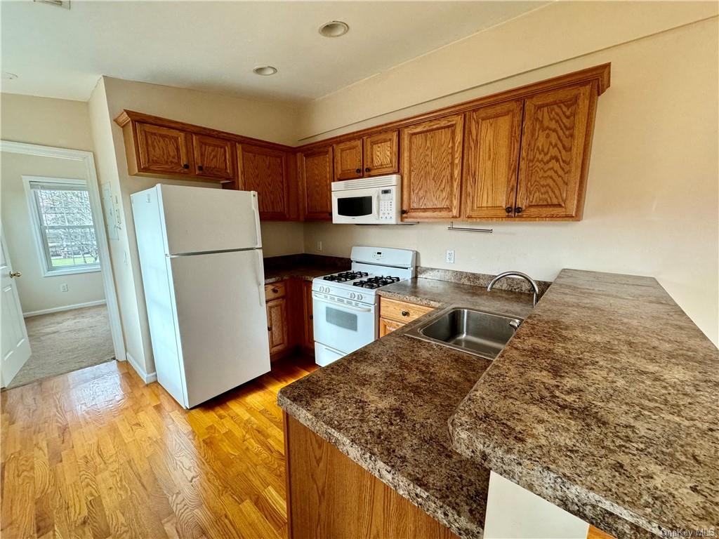 Apartment Burnside  Rockland, NY 10920, MLS-H6280280-3