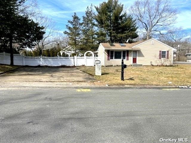 Single Family Hampton  Suffolk, NY 11963, MLS-3462391-3