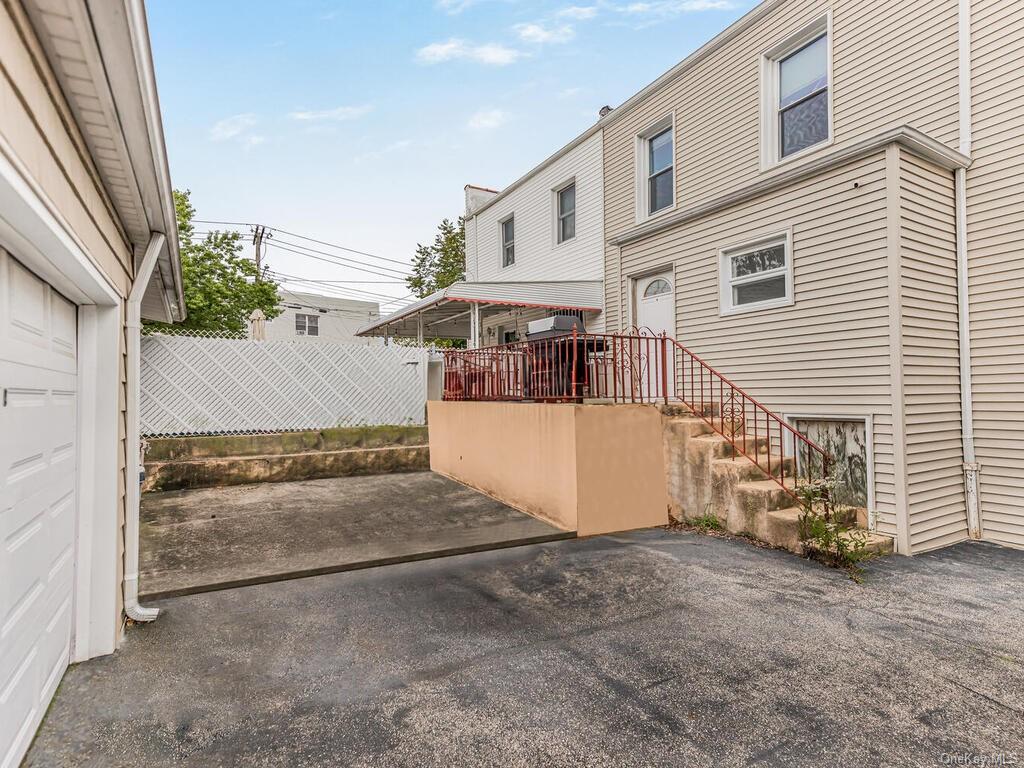 Single Family Miles  Bronx, NY 10465, MLS-H6268403-3