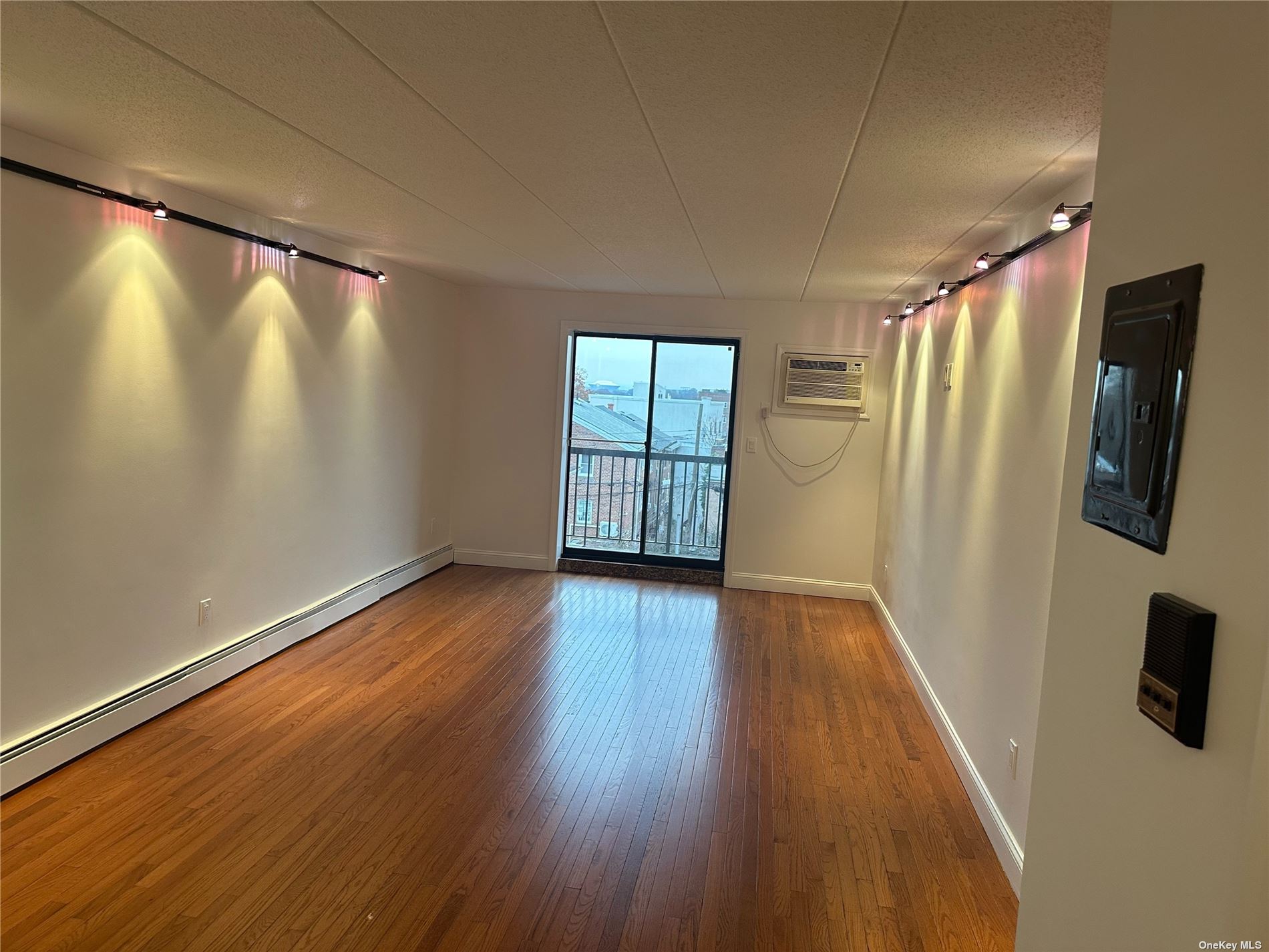 Apartment 82nd  Queens, NY 11435, MLS-3519553-3
