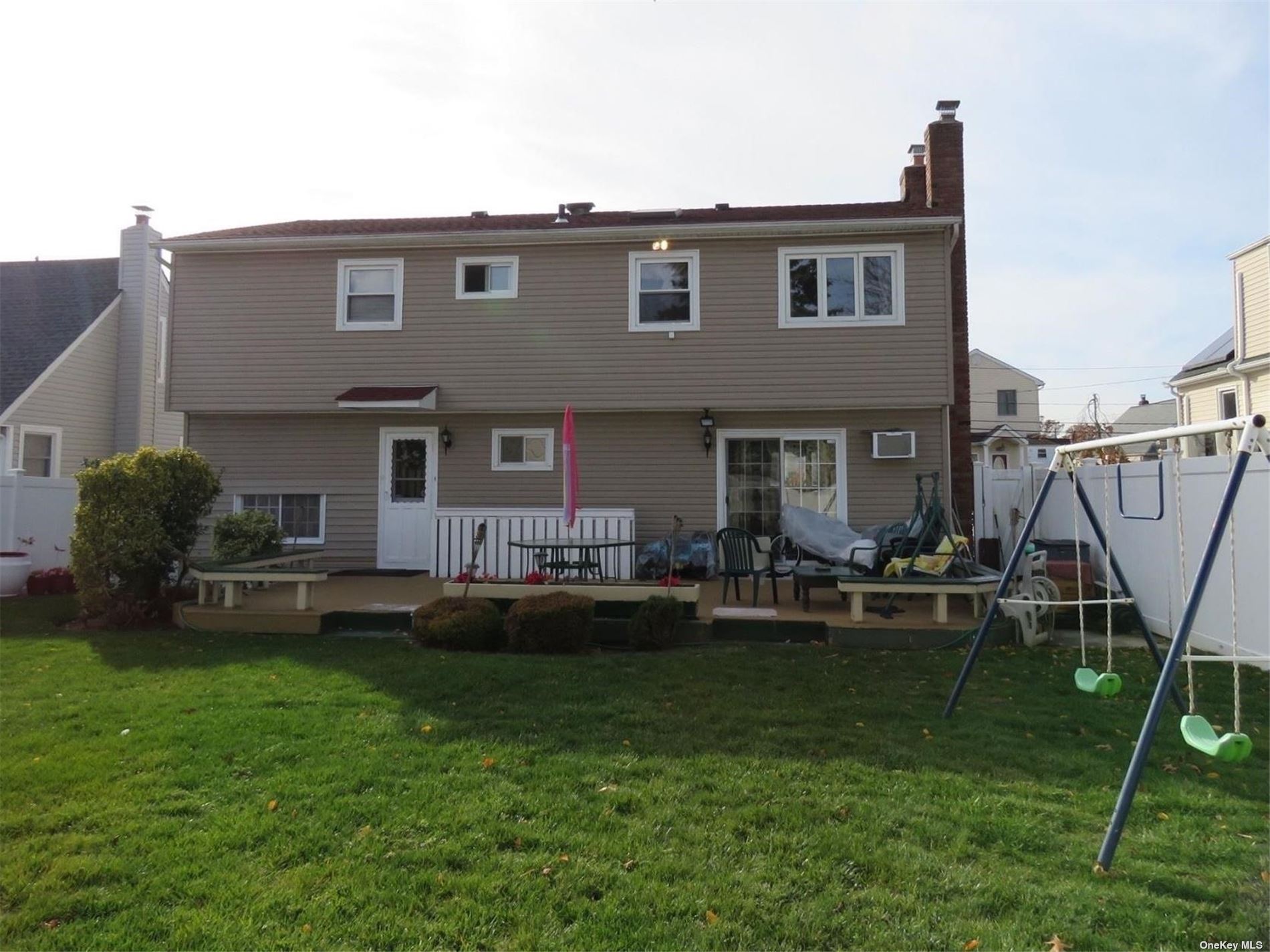 Single Family Copiague  Nassau, NY 11580, MLS-3517590-3