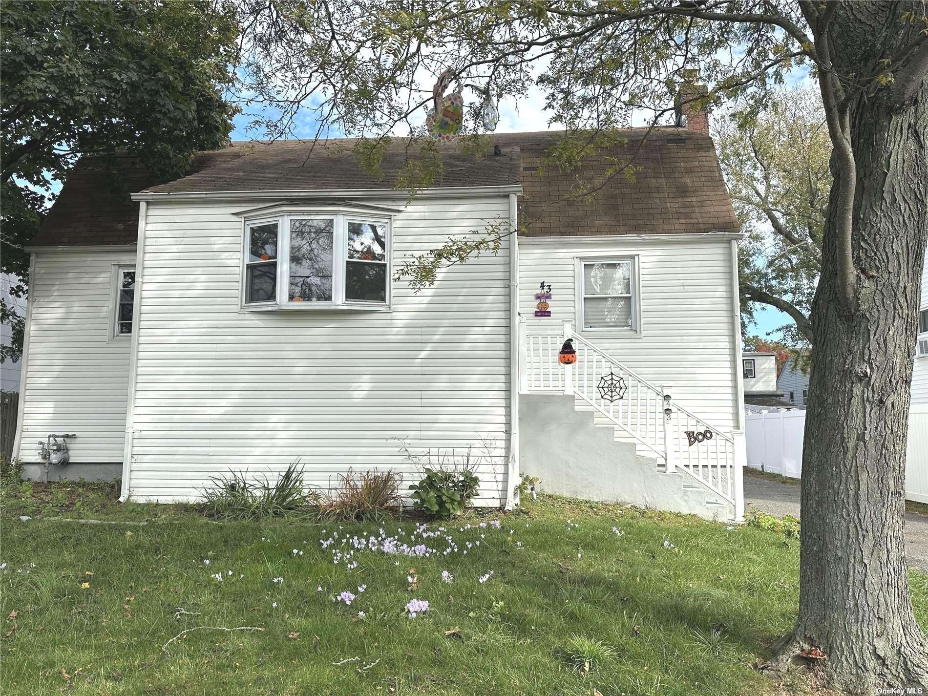 Single Family Westside  Nassau, NY 11520, MLS-3516728-3