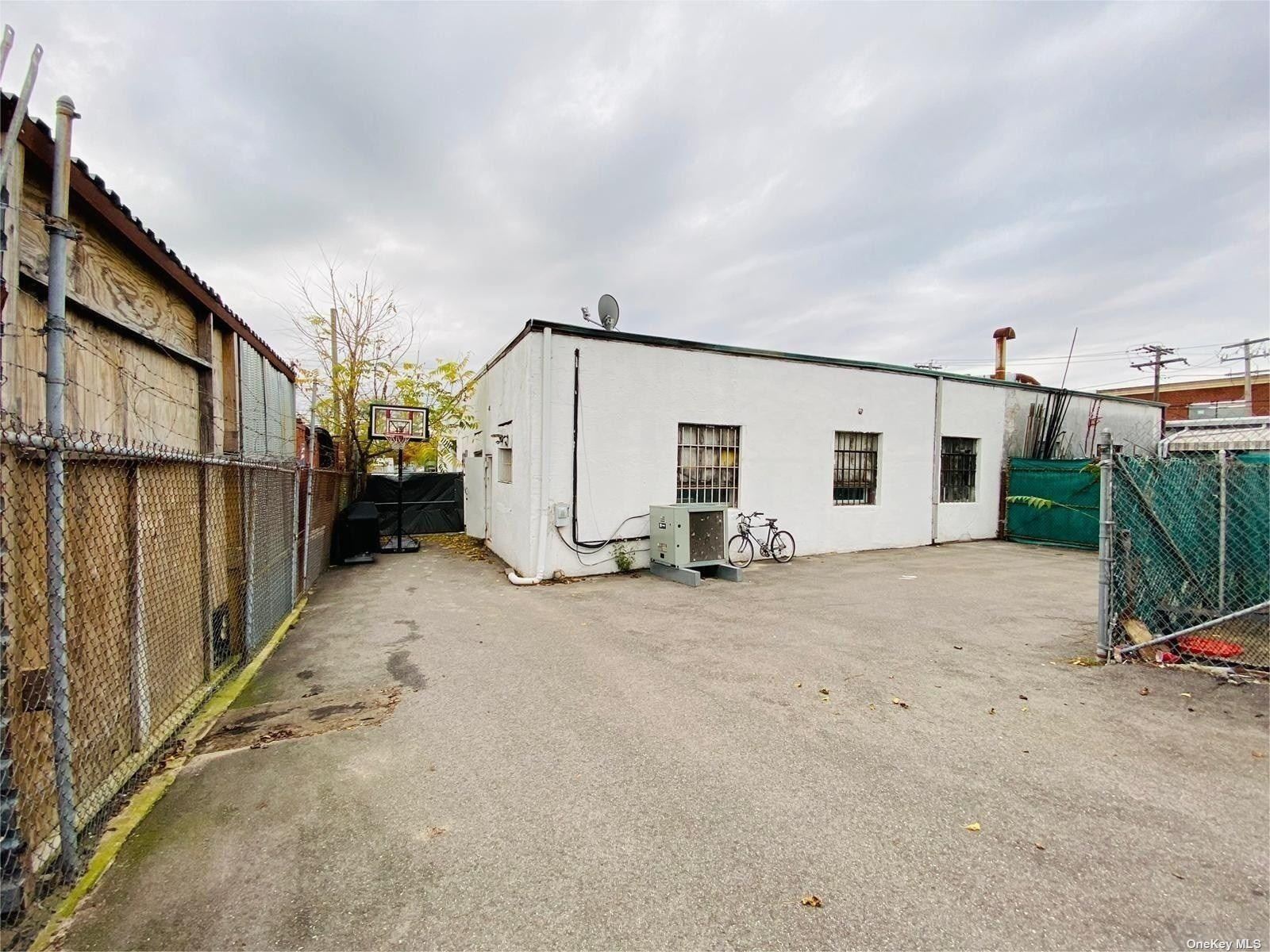 Commercial Sale Herricks  Nassau, NY 11501, MLS-3520757-3