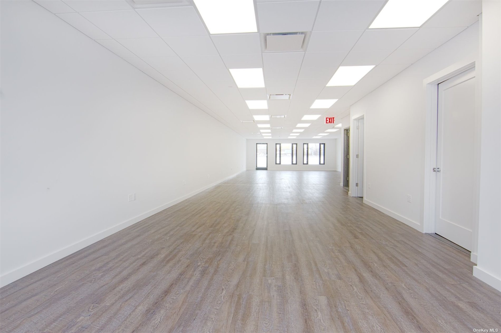 Commercial Lease 42nd  Queens, NY 11105, MLS-3512774-3