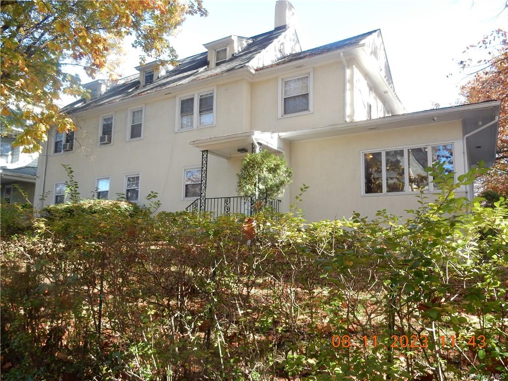 Single Family Park  Westchester, NY 10550, MLS-H6275802-3