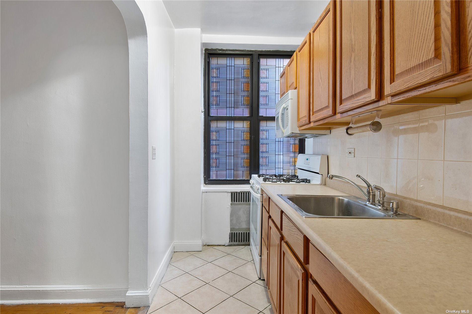 Coop Riverdale Ave 1f  Bronx, NY 10463, MLS-3506809-3