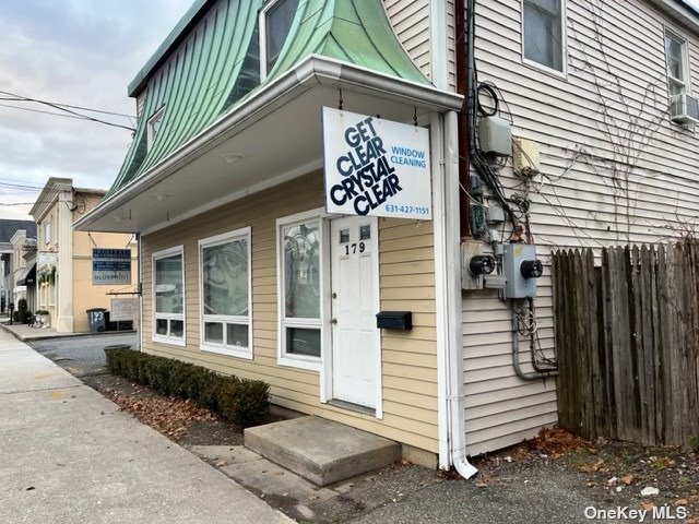 Commercial Sale New York  Suffolk, NY 11743, MLS-3520845-3