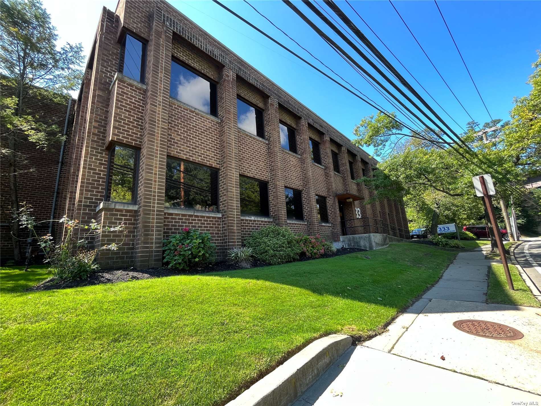 Commercial Lease Shore  Nassau, NY 11030, MLS-3506903-3