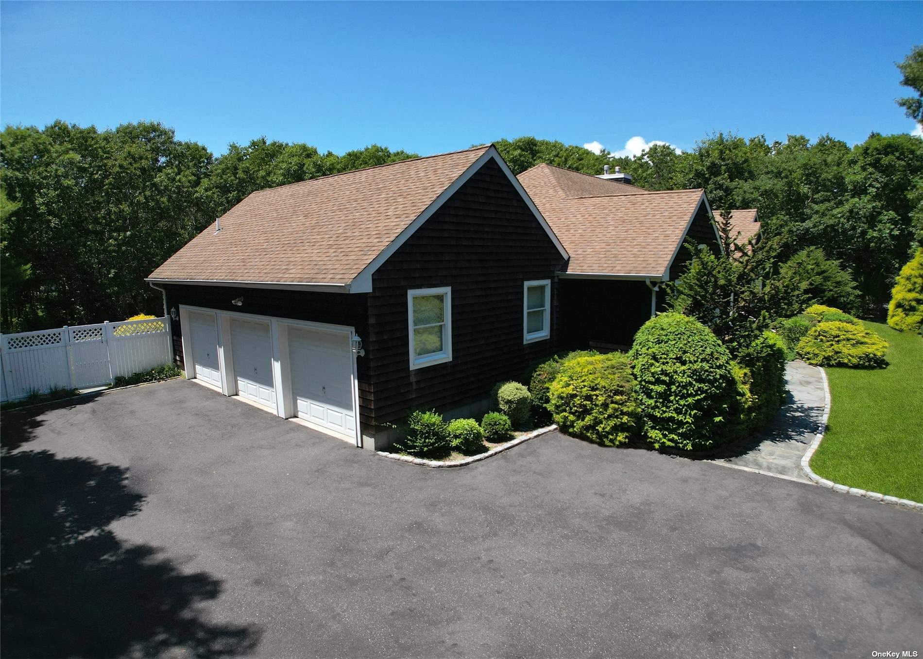 Single Family Corbett  Suffolk, NY 11942, MLS-3490904-3