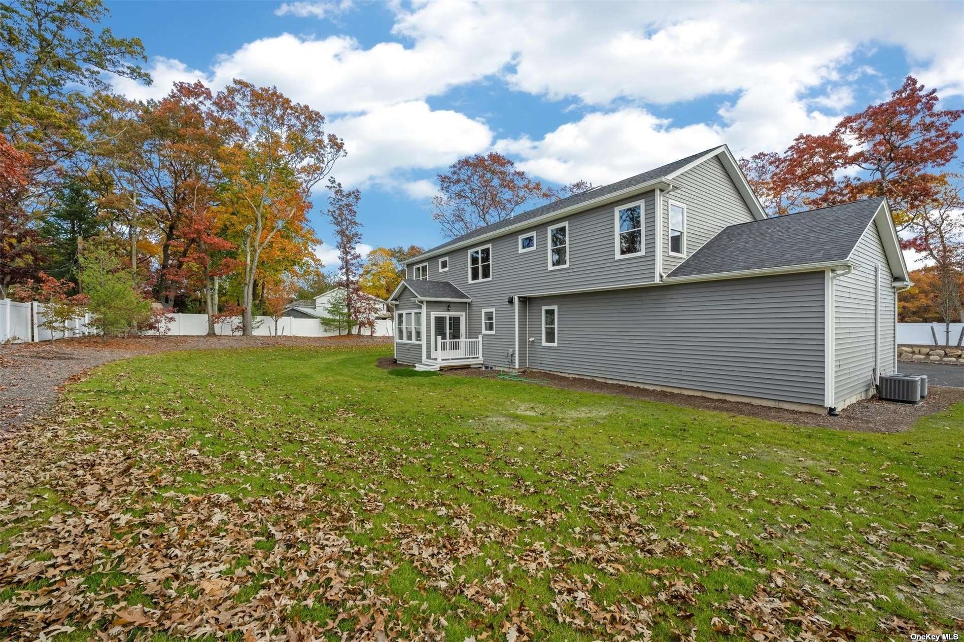 Single Family Town Line  Suffolk, NY 11731, MLS-3517063-30