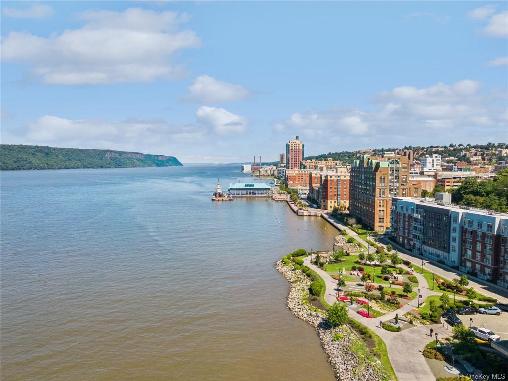 Condo Water Grant  Westchester, NY 10701, MLS-H6264495-30