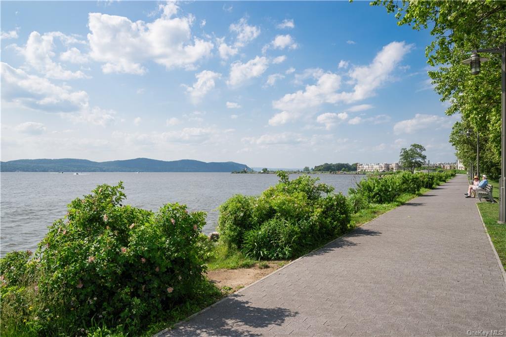 Condo Rivers Edge  Westchester, NY 10591, MLS-H6276745-30