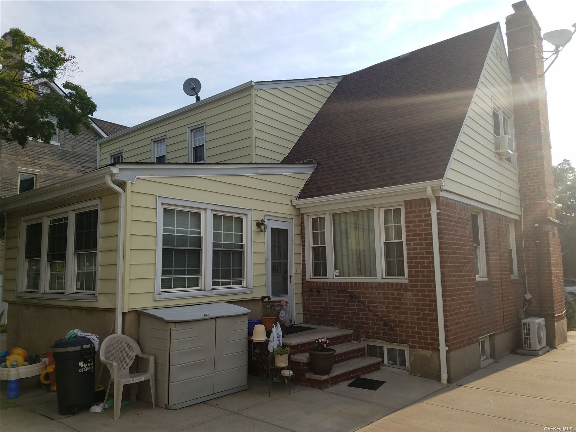 Two Family Oceania  Queens, NY 11364, MLS-3503226-31