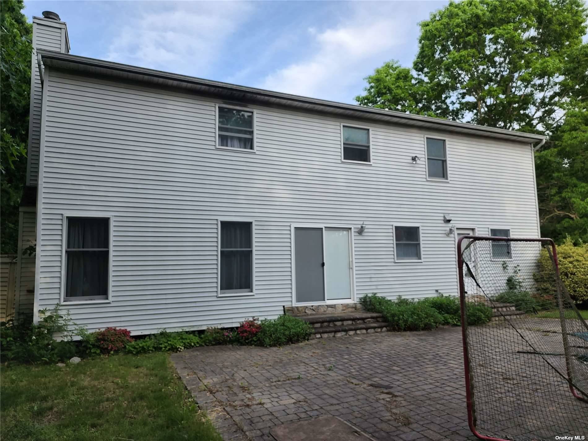 Single Family Hickory  Suffolk, NY 11776, MLS-3411490-31