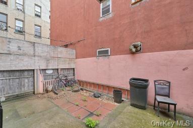 Three Family Boynton  Bronx, NY 10472, MLS-H6256677-31