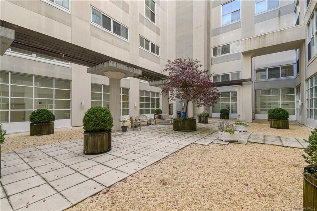 Condo Landmark  Westchester, NY 10573, MLS-H6278883-31