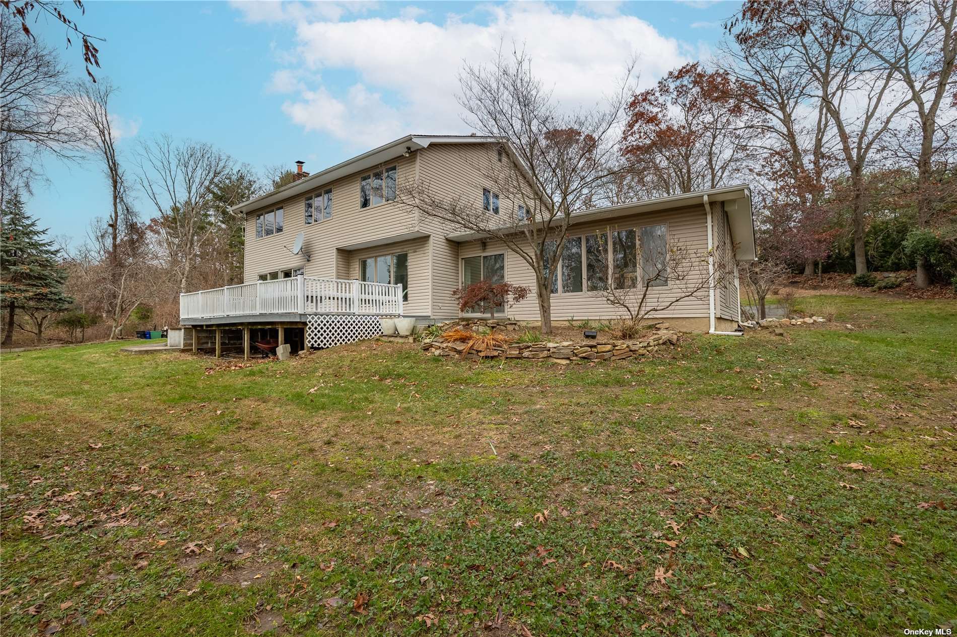 Single Family Holly  Suffolk, NY 11747, MLS-3519949-31