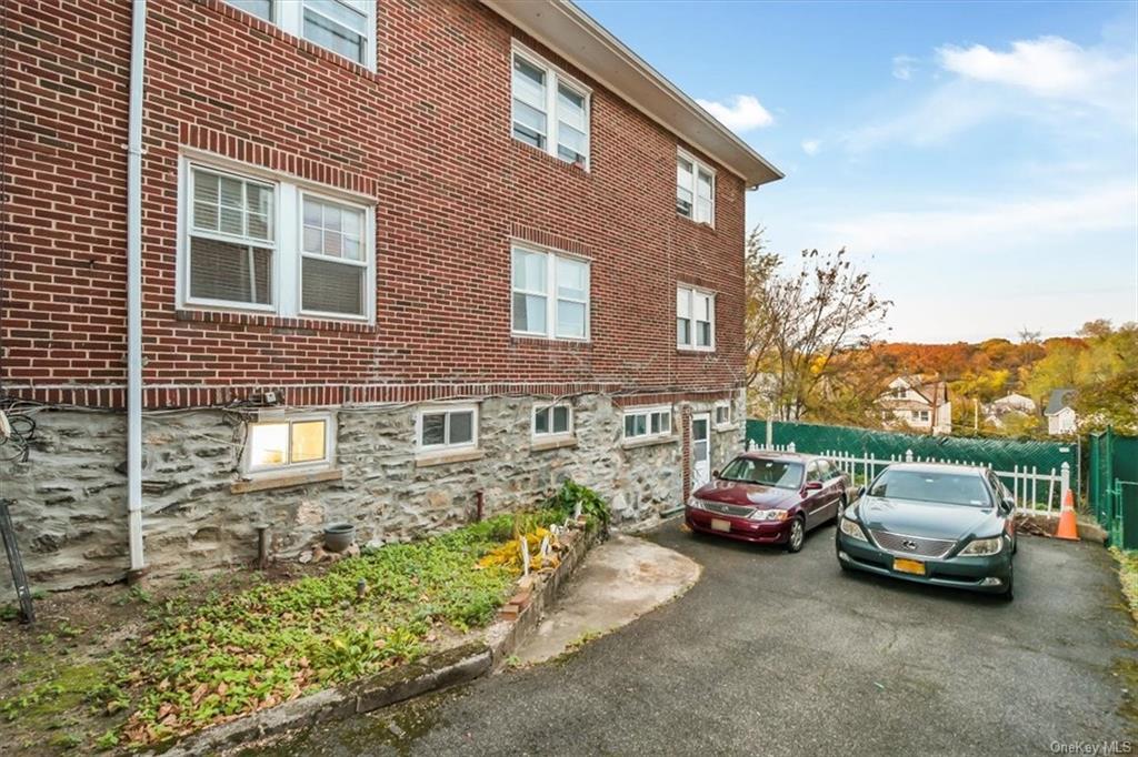 Two Family Vernon  Westchester, NY 10553, MLS-H6278446-32