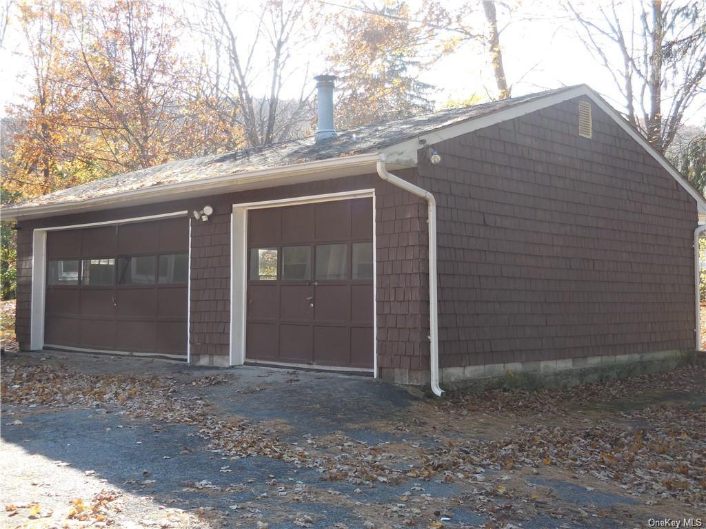 Two Family Mineral Springs  Orange, NY 10930, MLS-H6232021-34