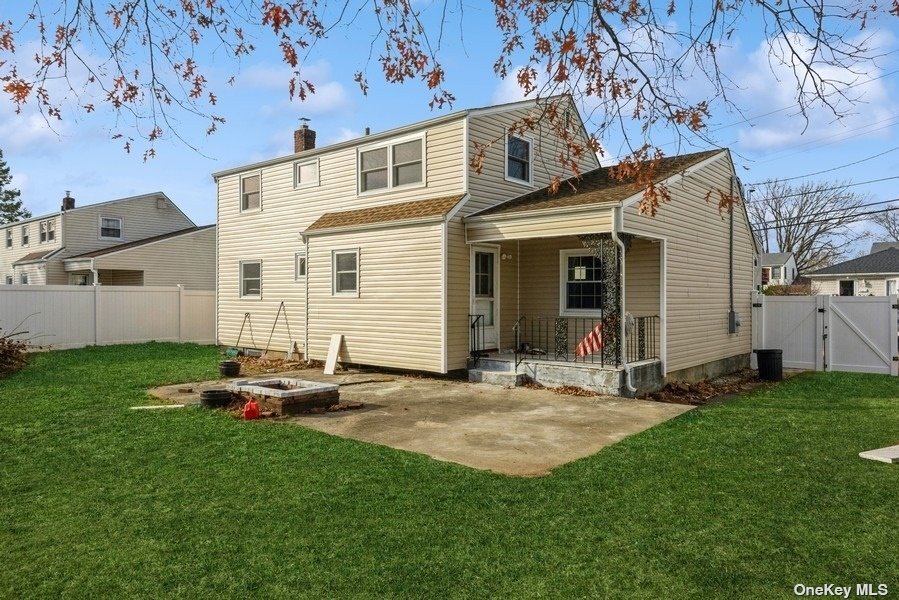 Single Family 6th  Nassau, NY 11714, MLS-3519289-34