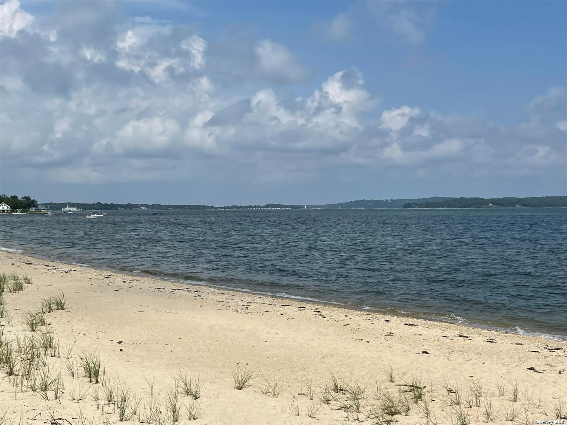 Single Family Town Harbor  Suffolk, NY 11971, MLS-3495455-36