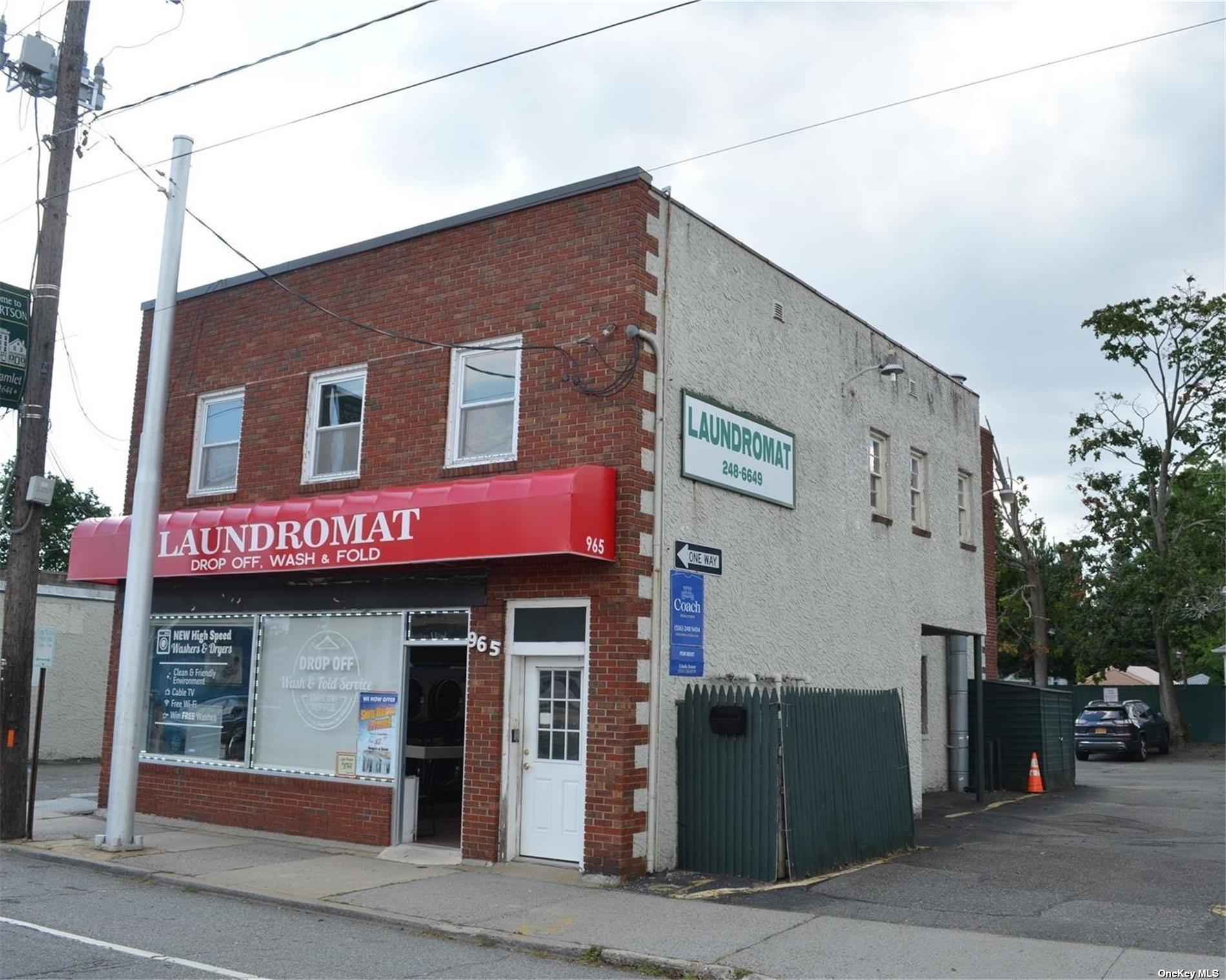 Commercial Lease Willis  Nassau, NY 11507, MLS-3422012-4