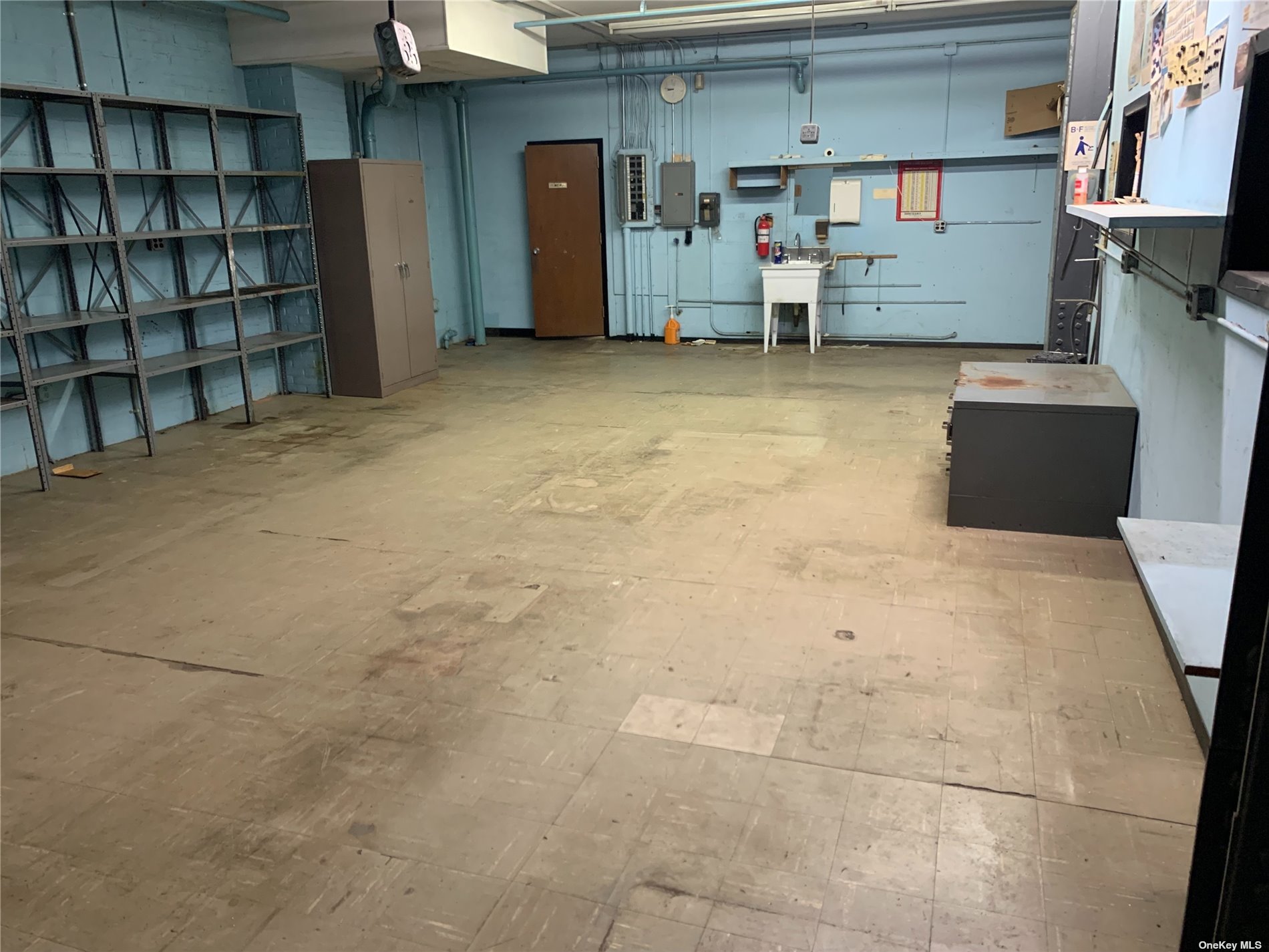 Commercial Lease Cherry  Nassau, NY 11001, MLS-3450075-4