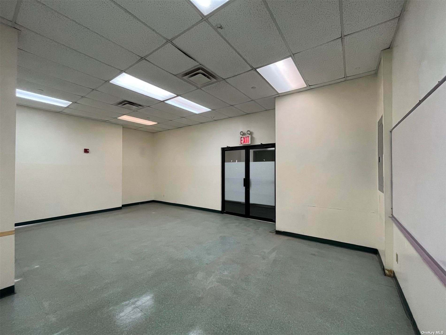 Commercial Lease Kissena  Queens, NY 11367, MLS-3454109-4