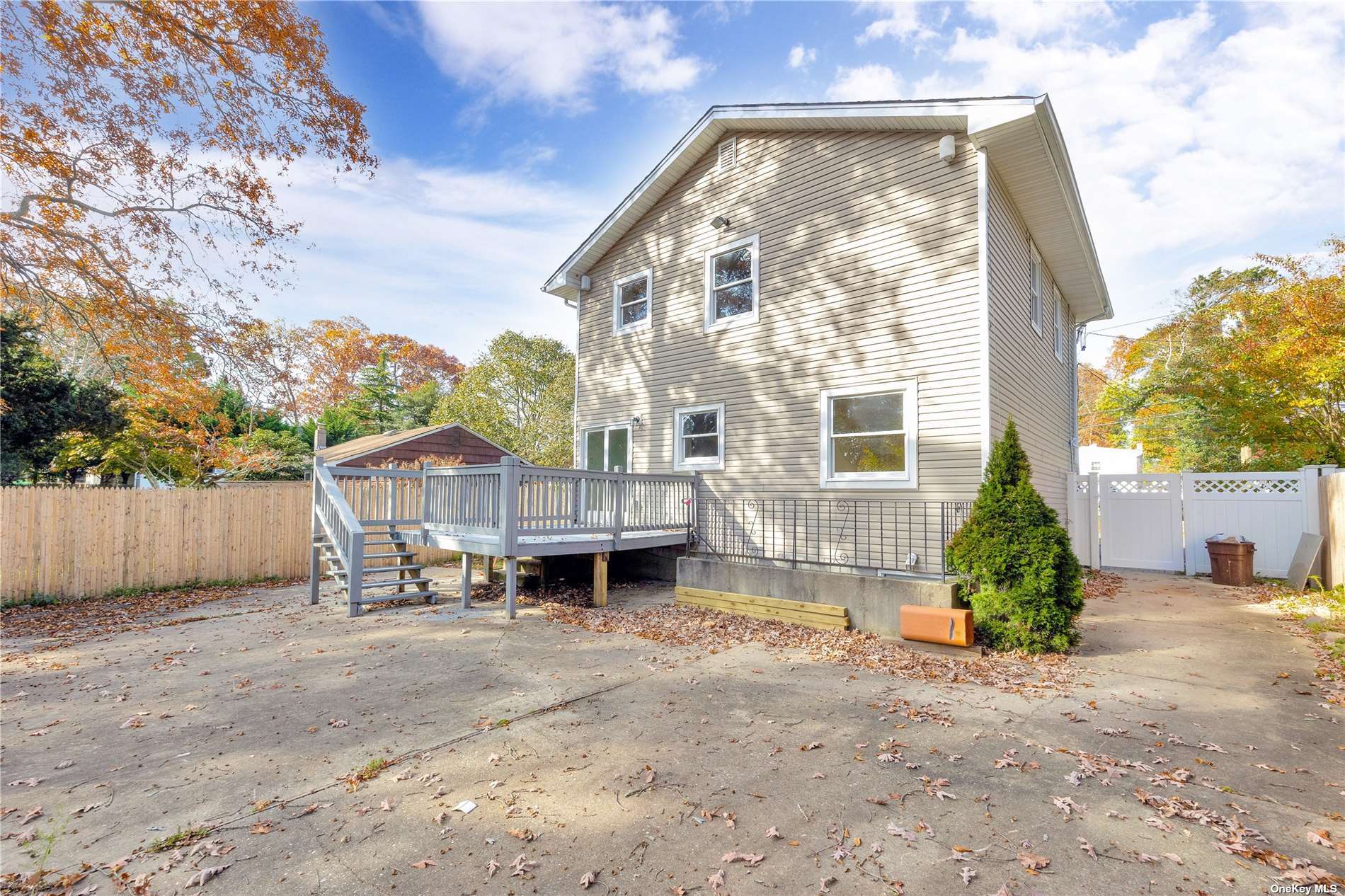 Single Family Woodlawn  Suffolk, NY 11784, MLS-3509130-4