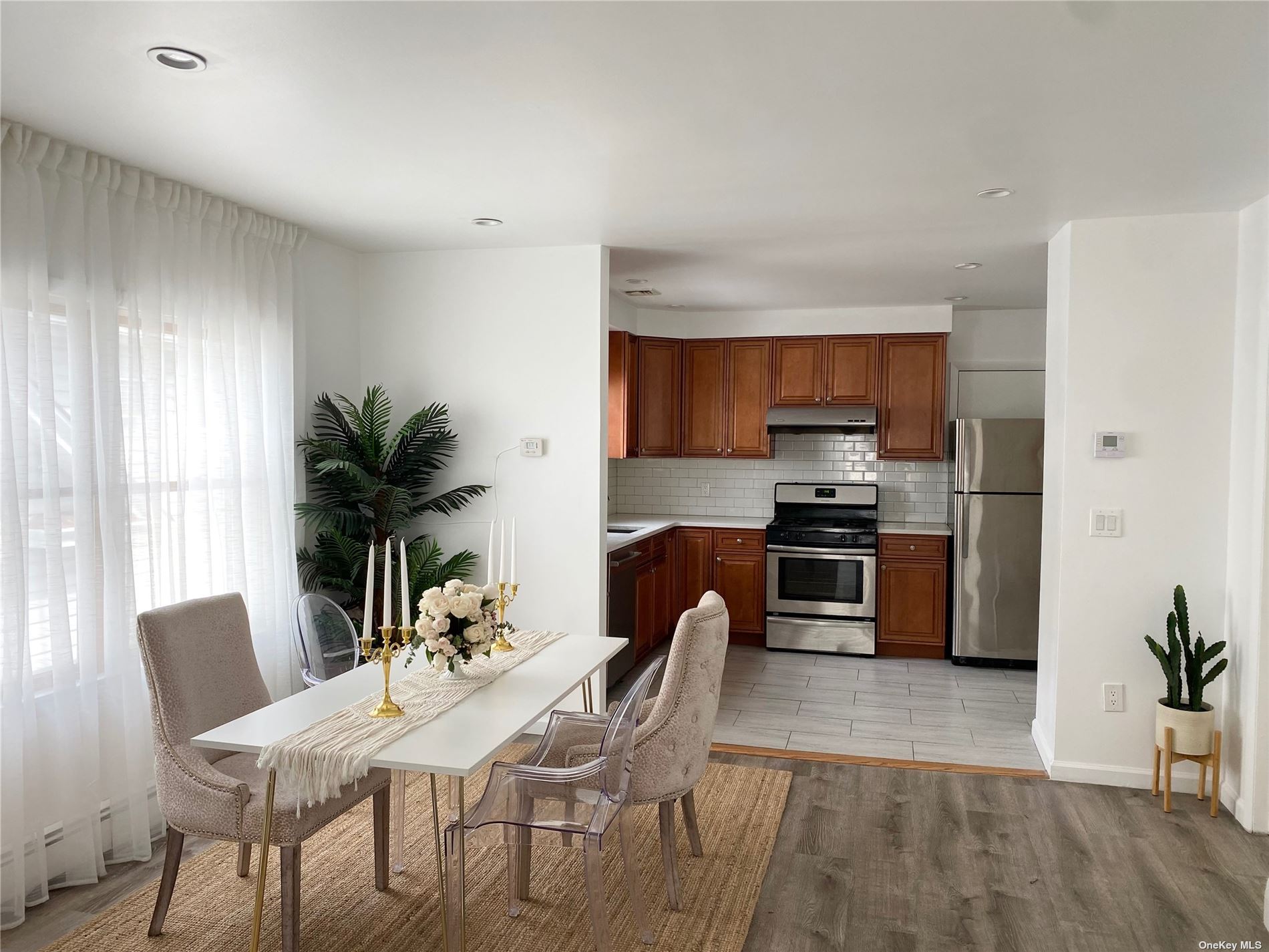 Apartment Martha  Nassau, NY 11001, MLS-3508265-4