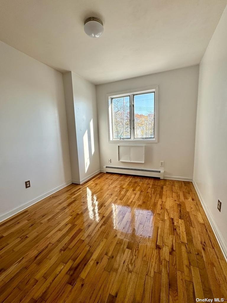 Apartment Centreville  Queens, NY 11417, MLS-3517425-4