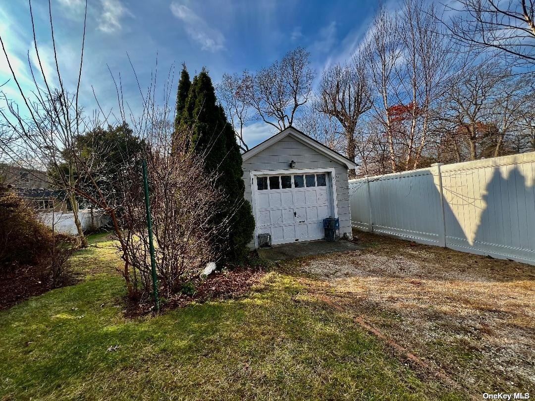 Single Family Anita  Nassau, NY 11791, MLS-3520501-4