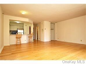 Apartment Nosband  Westchester, NY 10605, MLS-H6279545-4