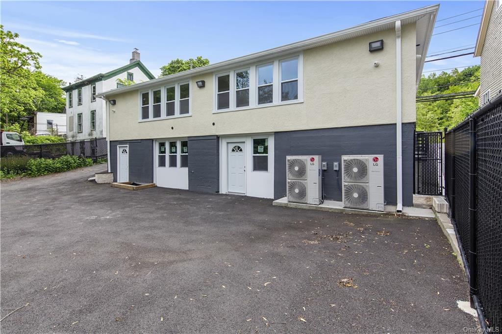 Commercial Sale Crompond  Westchester, NY 10566, MLS-H6185625-4
