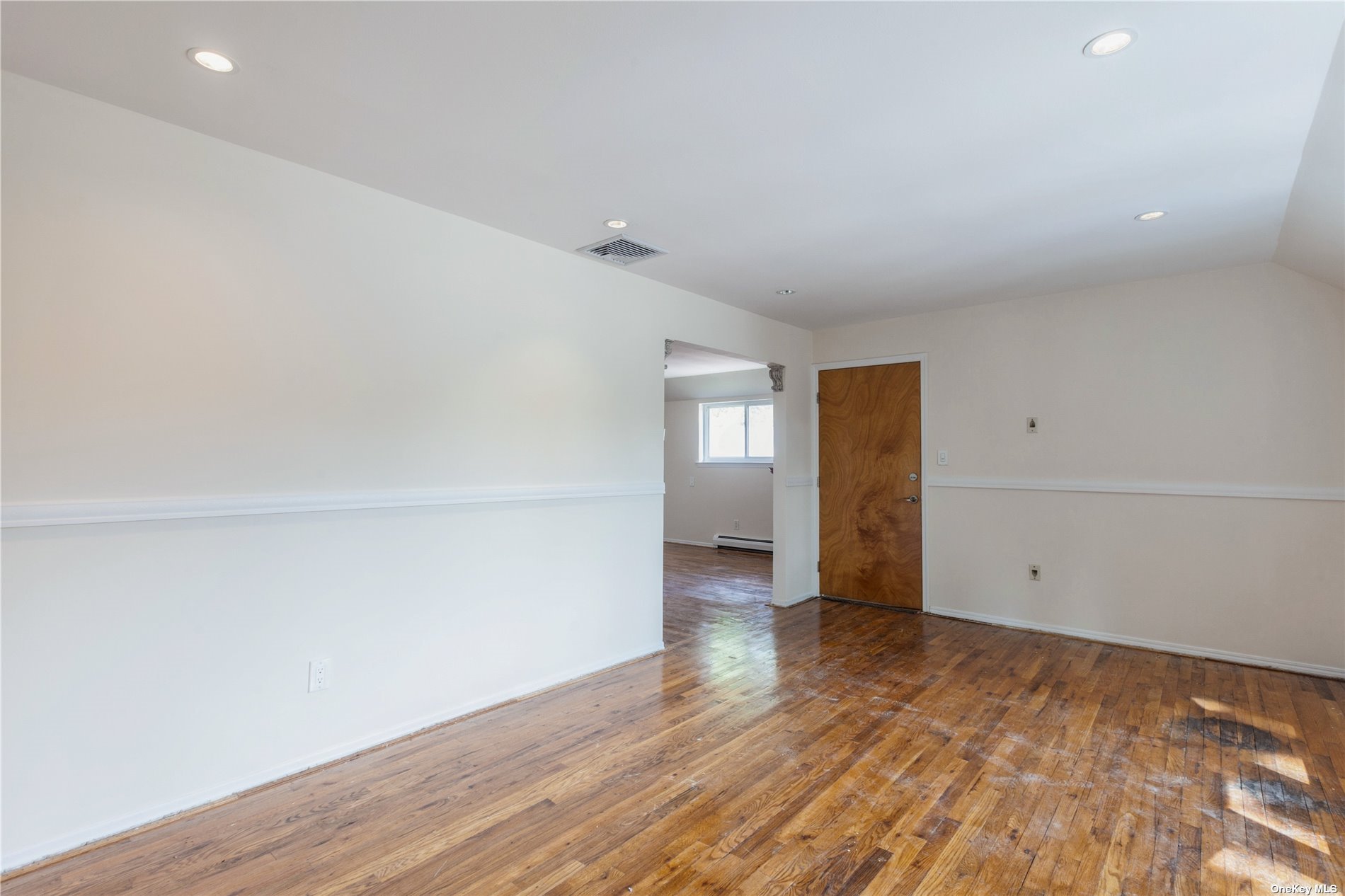 Apartment Marathon  Queens, NY 11363, MLS-3485685-4