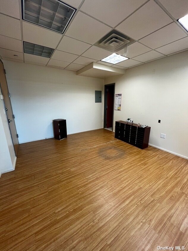 Commercial Lease 25th  Queens, NY 11103, MLS-3472703-4