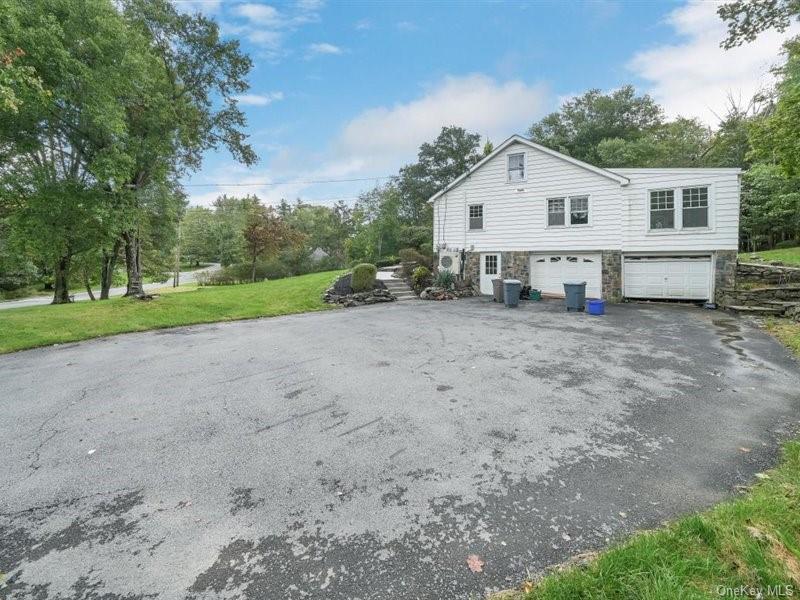 Single Family Circle  Orange, NY 10950, MLS-H6272707-4