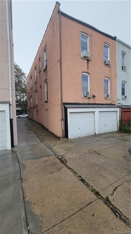 Single Family Fish  Bronx, NY 10469, MLS-H6274711-4