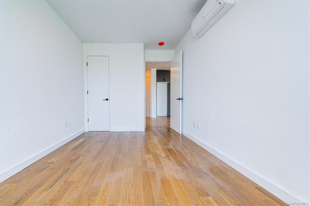 Apartment Astoria  Queens, NY 11102, MLS-H6266717-4